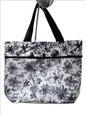 Reitmans Floral Canvas Tote Bag – Black, Grey, & White Pattern with Front Pocks